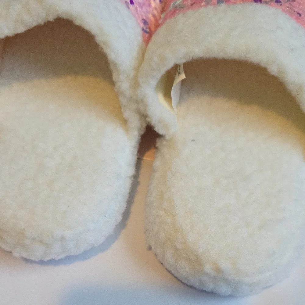 Rainbow Sugar Slippers and Sleeping Mask Set NWT Girl's Size 3/4
